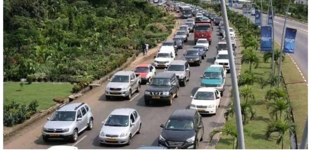 Transport urbain dans le Grand Libreville : Les embouteillages persistent malgré tout.