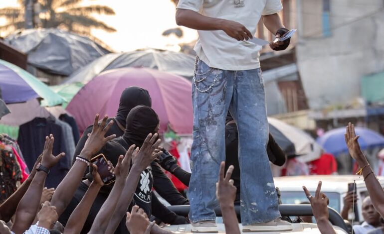 L’Oiseau Rare en tournée Inter Quartier à Libreville avant son concert événement du 21 Décembre