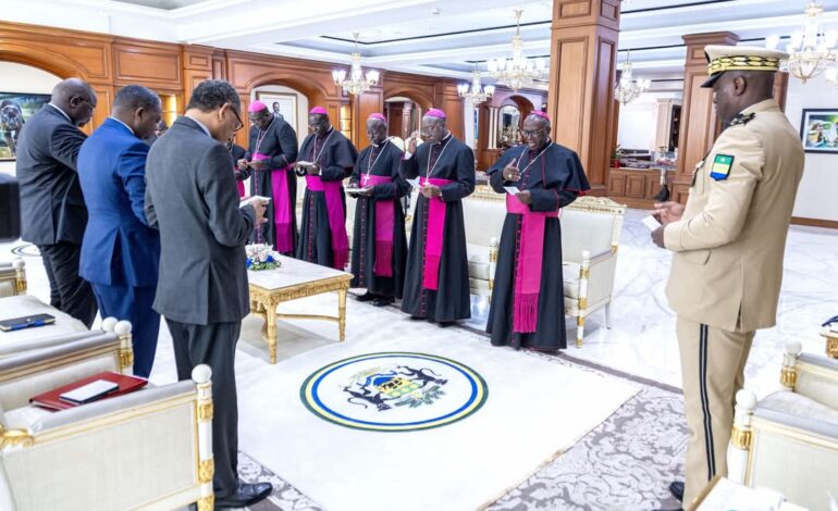 Le Président Oligui Nguema salue l’engagement de l’Église catholique gabonaise lors d’une rencontre avec les évêques