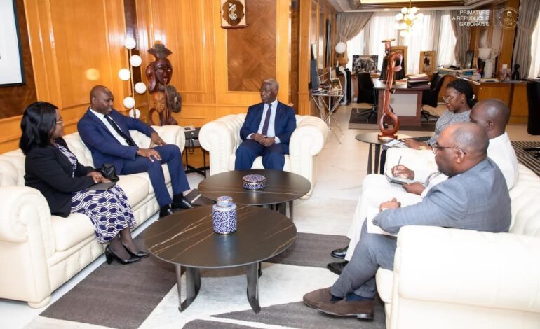Échanges stratégiques entre Raymond Ndong Sima et Cheick Kanté Pour une clarification essentielle sur la relation avec la Banque mondiale