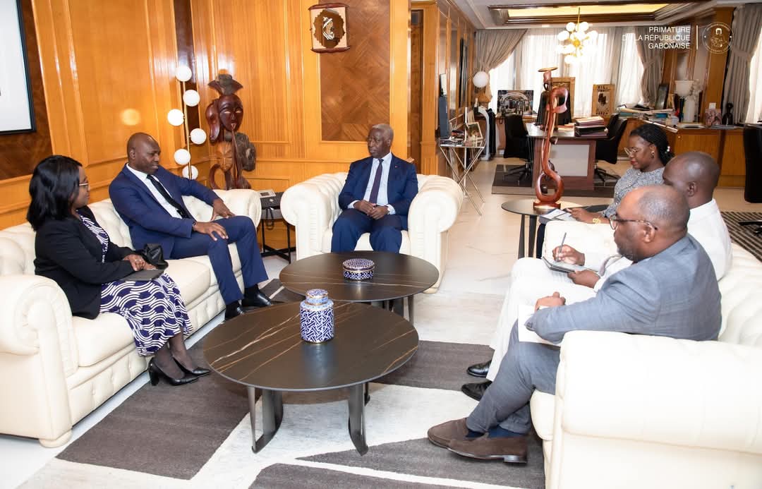 Échanges stratégiques entre Raymond Ndong Sima et Cheick Kanté Pour une clarification essentielle sur la relation avec la Banque mondiale