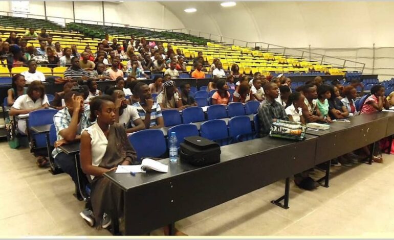 Gabon : des étudiants risquent de perdre leur bourse universitaire dès février 2025