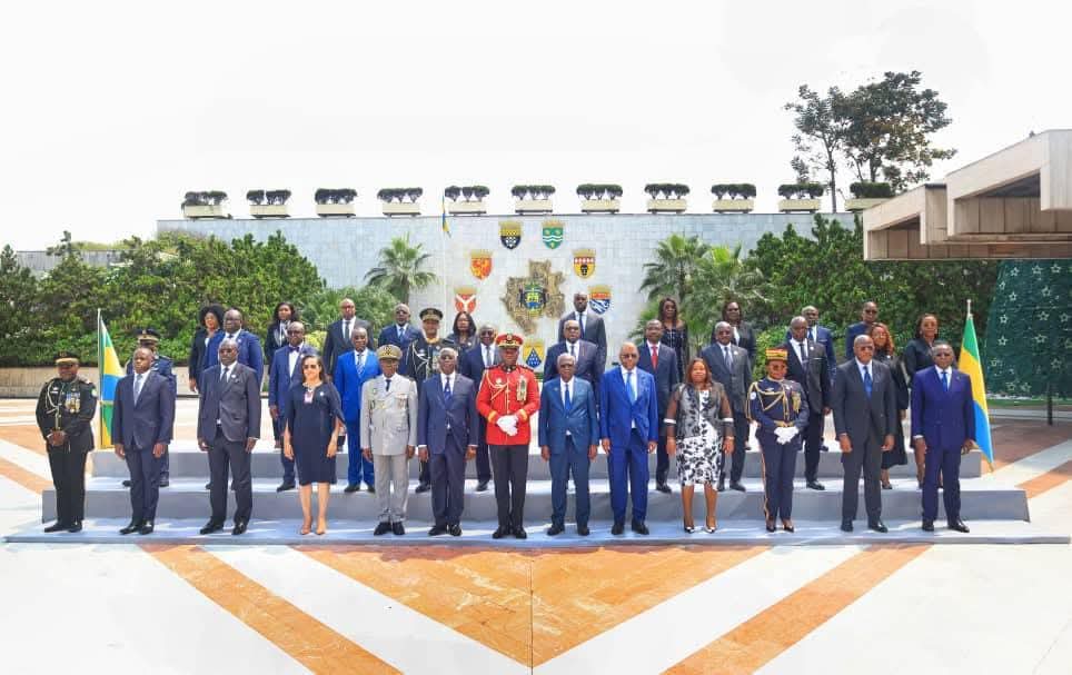 Gabon : Le Nouveau Gouvernement , entre stratégie et préoccupations économiques