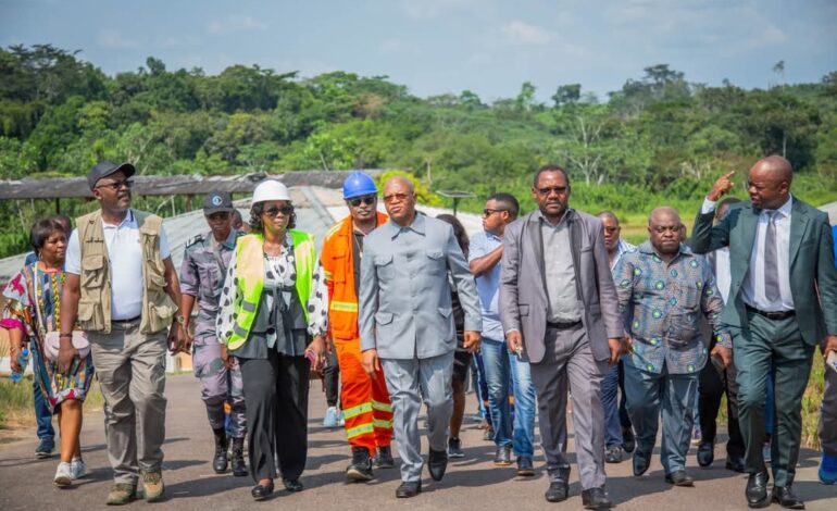 Koulamoutou : La ministre Marcelle Ibinga évalue les avancées du Centre Provincial Universitaire de l’Ogooué-Lolo (CUPOL)