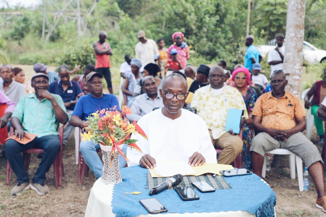 Ismaël Ikapi Ikapi quitte l’UPR et rejoint le PDG : un acte fort pour l’avenir politique du Gabon