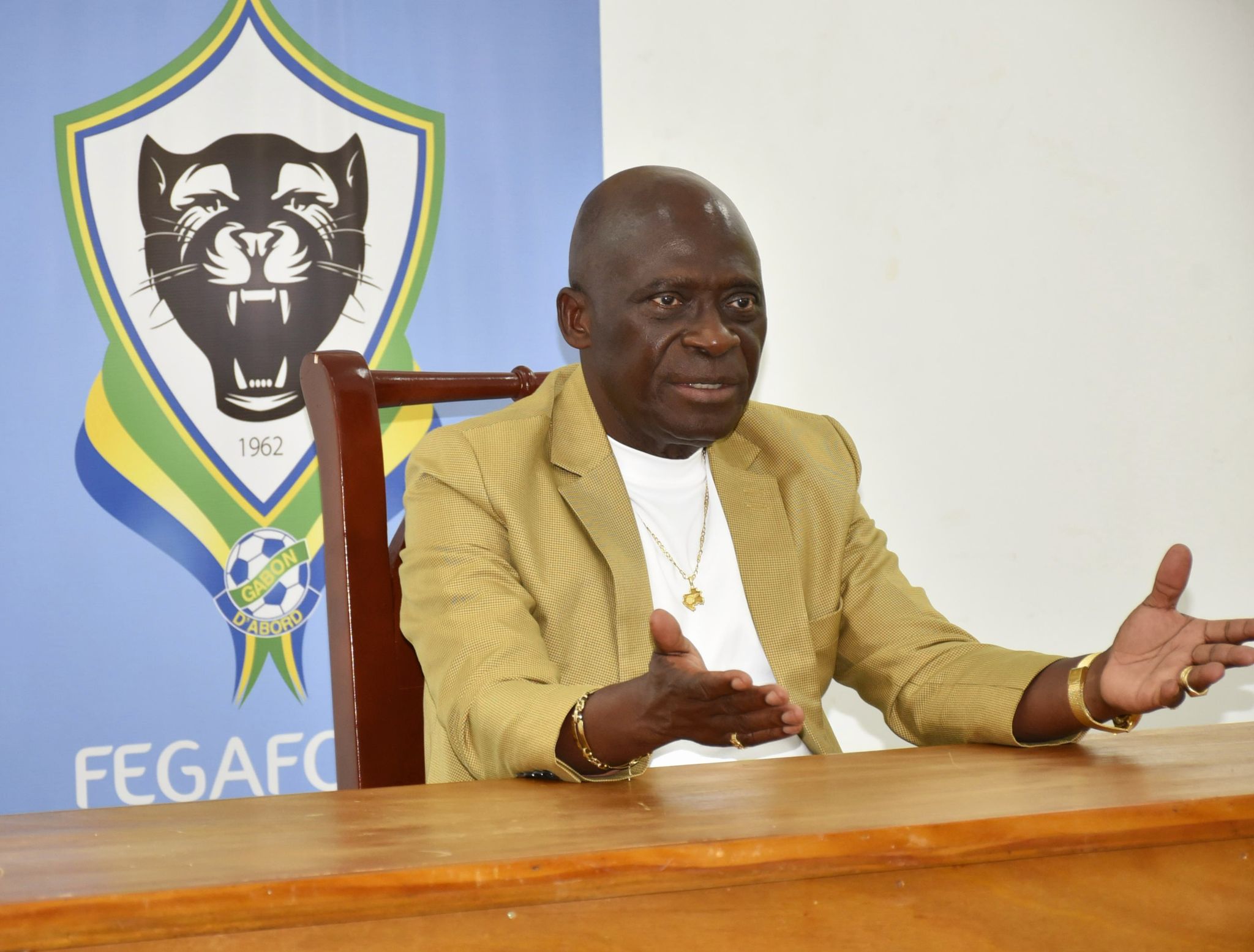 FEGAFOOT : Le Président Pierre Alain Mounguengui Soutient les Panthères U17 au CTB