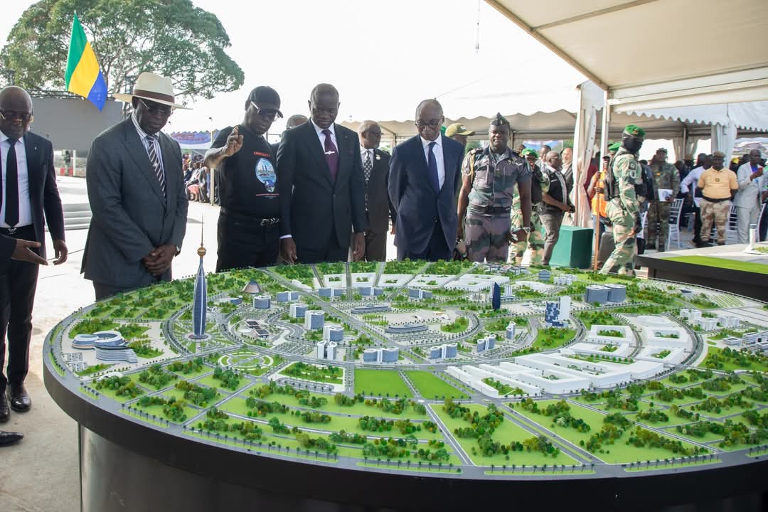 Le Président de la Transition pose la première pierre de « Libreville 2 » et de l’aéroport d’Andem