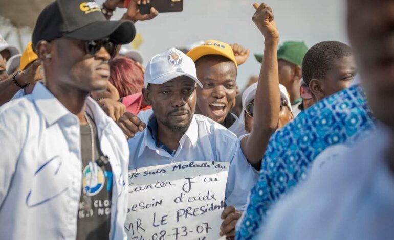 Urgent : Un cri d’alarme poignant lors du meeting de Brice Clotaire Oligui Nguema au Stade de l’Amitié