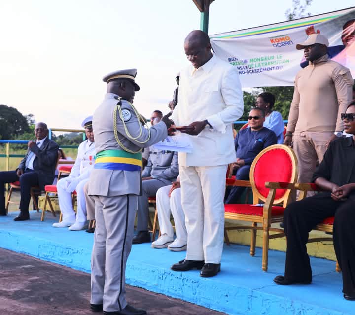 Visite du Président Oligui Nguema à Nzomoe : La promesse d’une route pour le développement