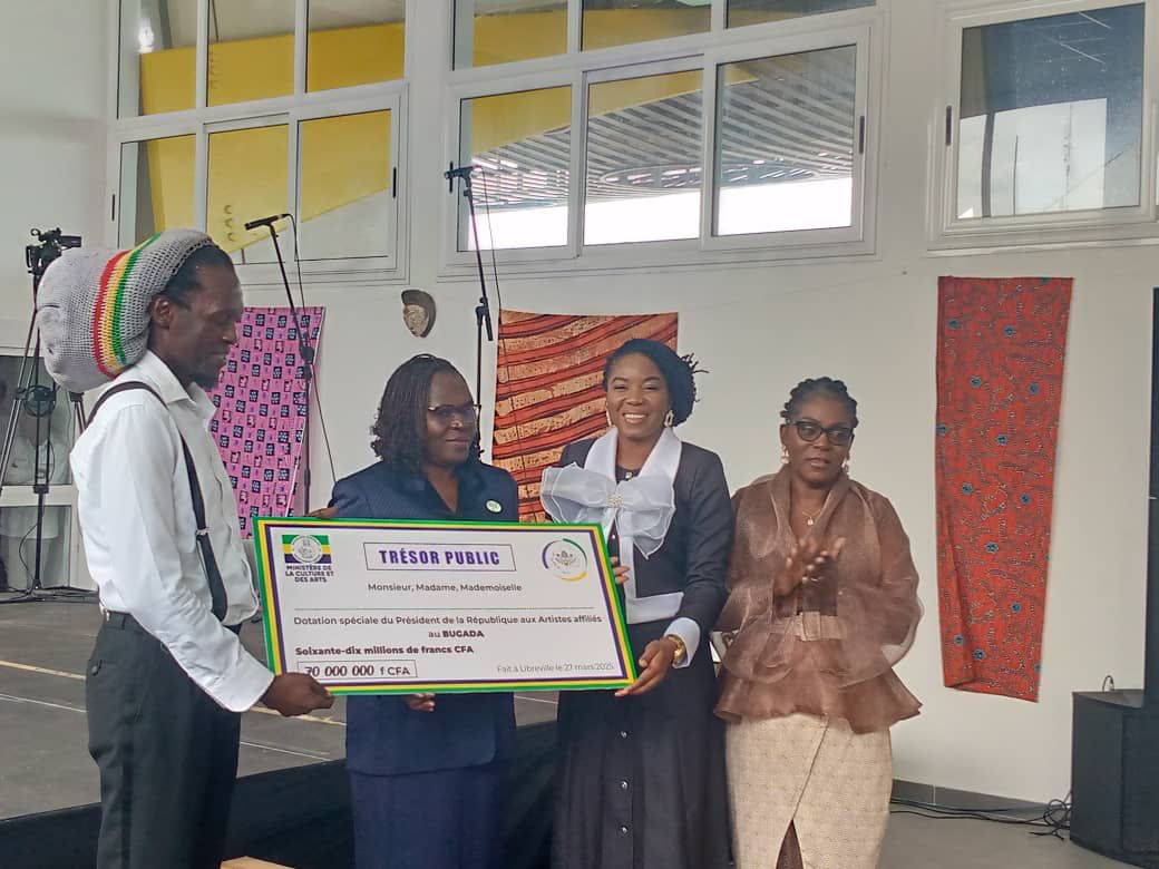   70 Millions pour les Artistes Gabonais : Le Chef de l’État Soutient le Secteur Culturel avec un Don Exceptionnel