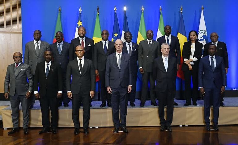Paris : Le Gabon renforce sa coopération économique régionale lors d’une rencontre CEMAC – France