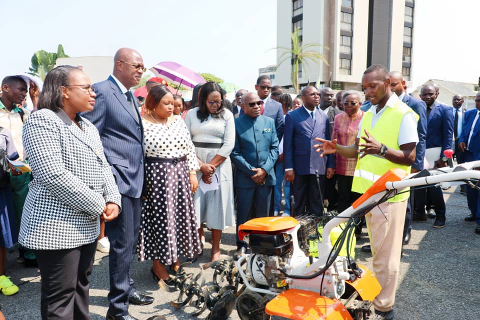 Libreville accueille la 3e édition du Salon des Métiers de l’Enseignement Technique et de la Formation Professionnelle. 