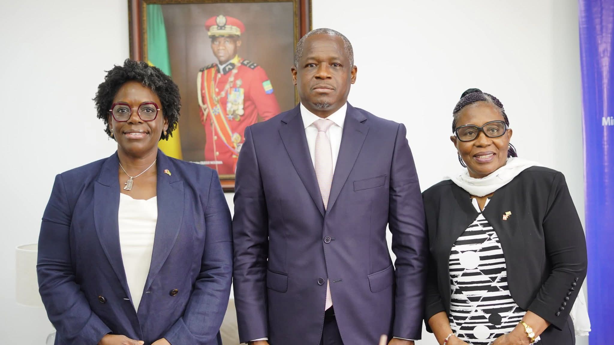 Renforcement de la coopération Gabon-Canada : le Ministre Hermann Immongault reçoit le Haut-Commissaire Lorraine Anderson