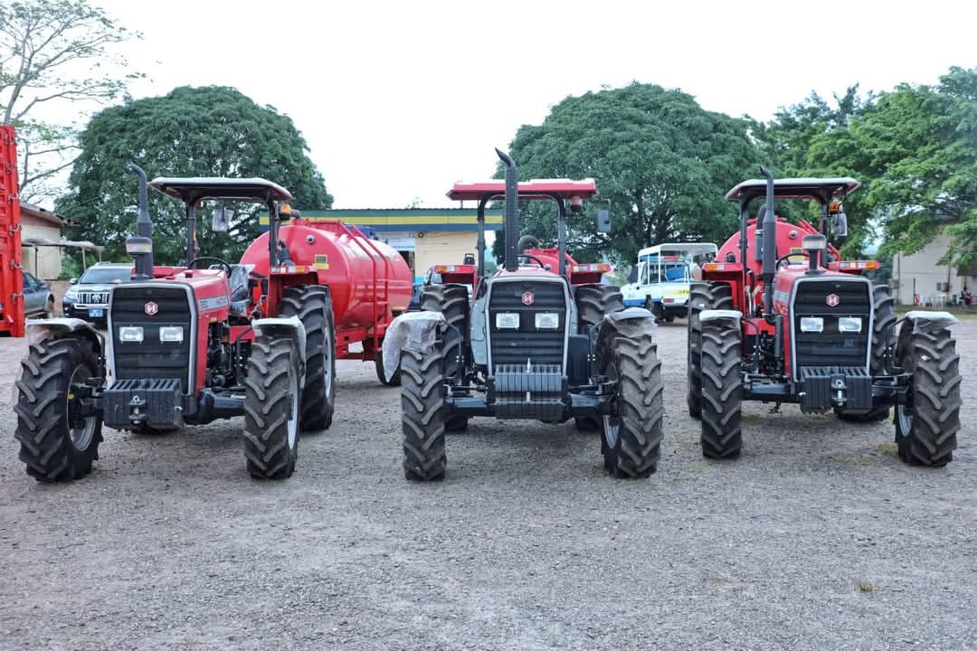 Ntoum : Remise officielle de matériel agricole offert par le Chef de l’État