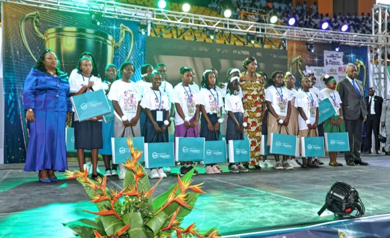 Gabon / Une marée d’applaudissements pour l’excellence : les Olympiades de l’éducation nationale font vibrer le Gabon