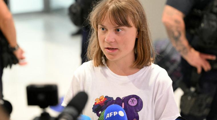 Etranger/Gaza: Greta Thunberg expulsée d’Israël après une tentative d’acheminement d’aide humanitaire à Gaza