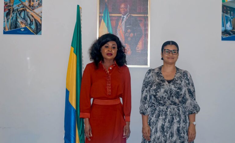 Entrepreneuriat : La ministre Zenaba GNINGA CHANING échange avec la jeune cheffe d’entreprise Yvonne NSEME NANG