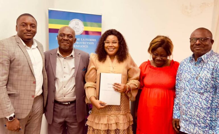 Dialogue Social : La Ministre Elodie Diane FOUEFOUE Epse SANDJOH renforce les liens avec le Syndicat