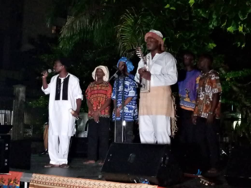 Culture : Le Groupe Pindi et la Chorale du lycée Nelson Mandela enflamment le Musée National de Libreville