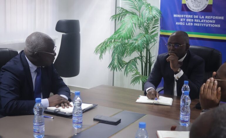 Rencontre institutionnelle : Le ministre François Ndong Obiang reçoit l’ACER pour faire le point sur les préparatifs électoraux