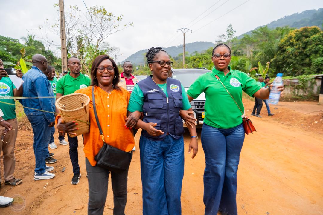 Legislatives 2025 /  UDB : Dr  Armande Longo épouse Moulengui en immersion auprès des populations de la Basse-Lombo