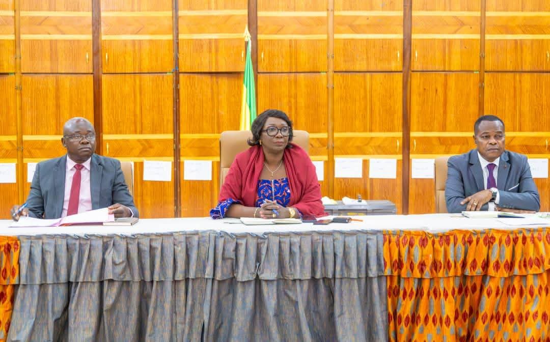 Fonction Publique : le Pr Marcelle Ibinga relance la gestion des actes administratifs en souffrance