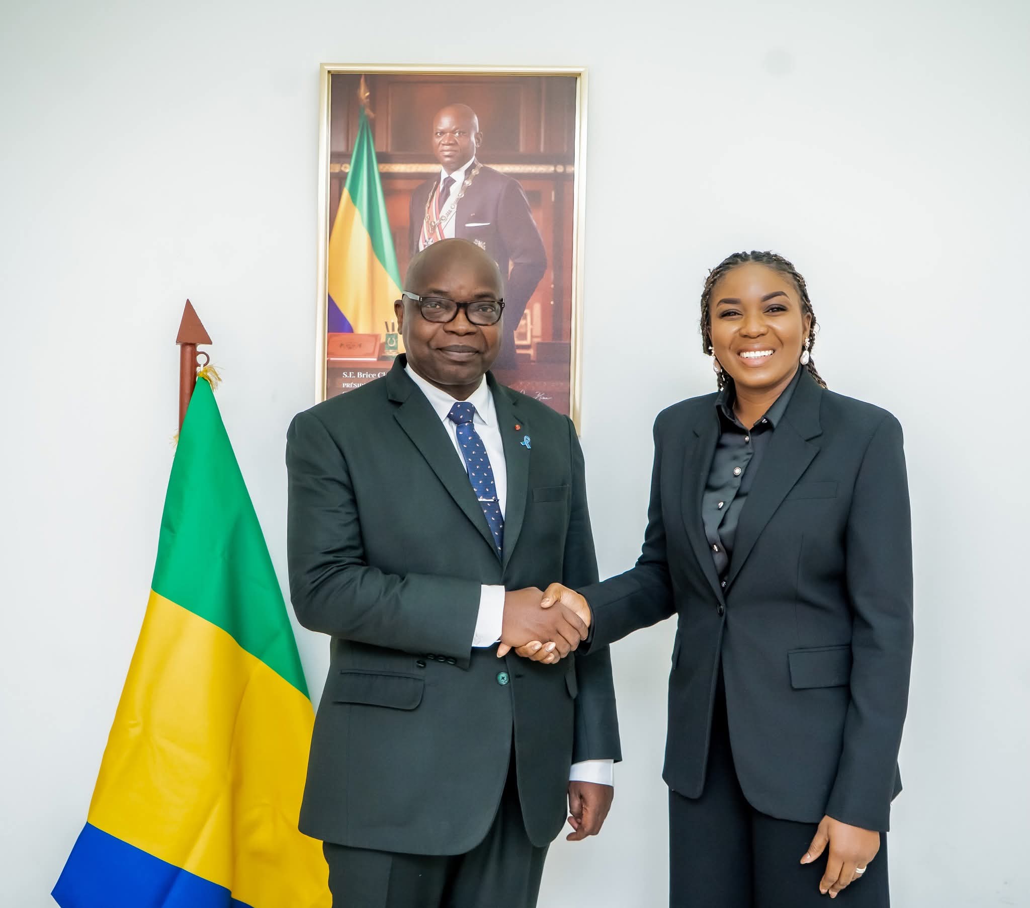 Zora Kassa épouse Nzigou engage le CNOU dans un vaste projet de logements étudiants à travers le pays. 