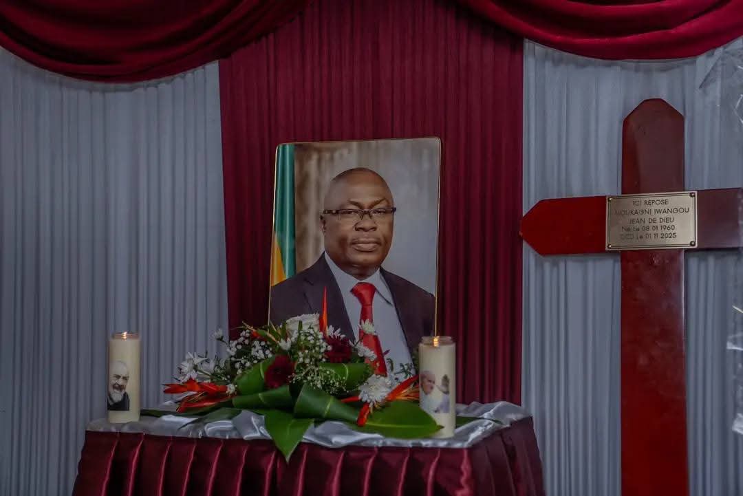 Hommages de la République à Jean Dedieu Moukagni Iwangou, figure majeure de la vie politique et sportive gabonaise