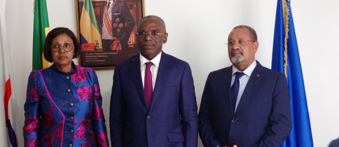 CESEC : Solange Marthe GUIAKIE passe le témoin à Guy Bertrand MAPANGOU