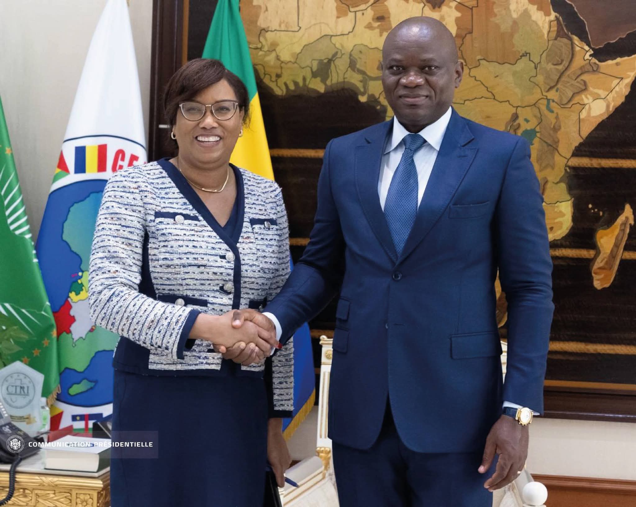 Diplomatie : Le Président Oligui Nguema échange avec les ambassadeurs accrédités au Gabon