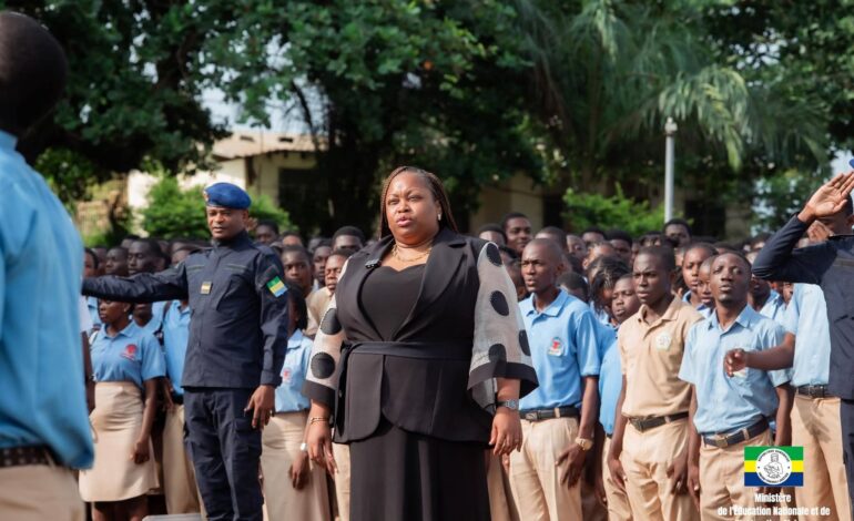 Cérémonie de levée des couleurs au Lycée Technique Omar Bongo : un signal fort pour la reprise scolaire