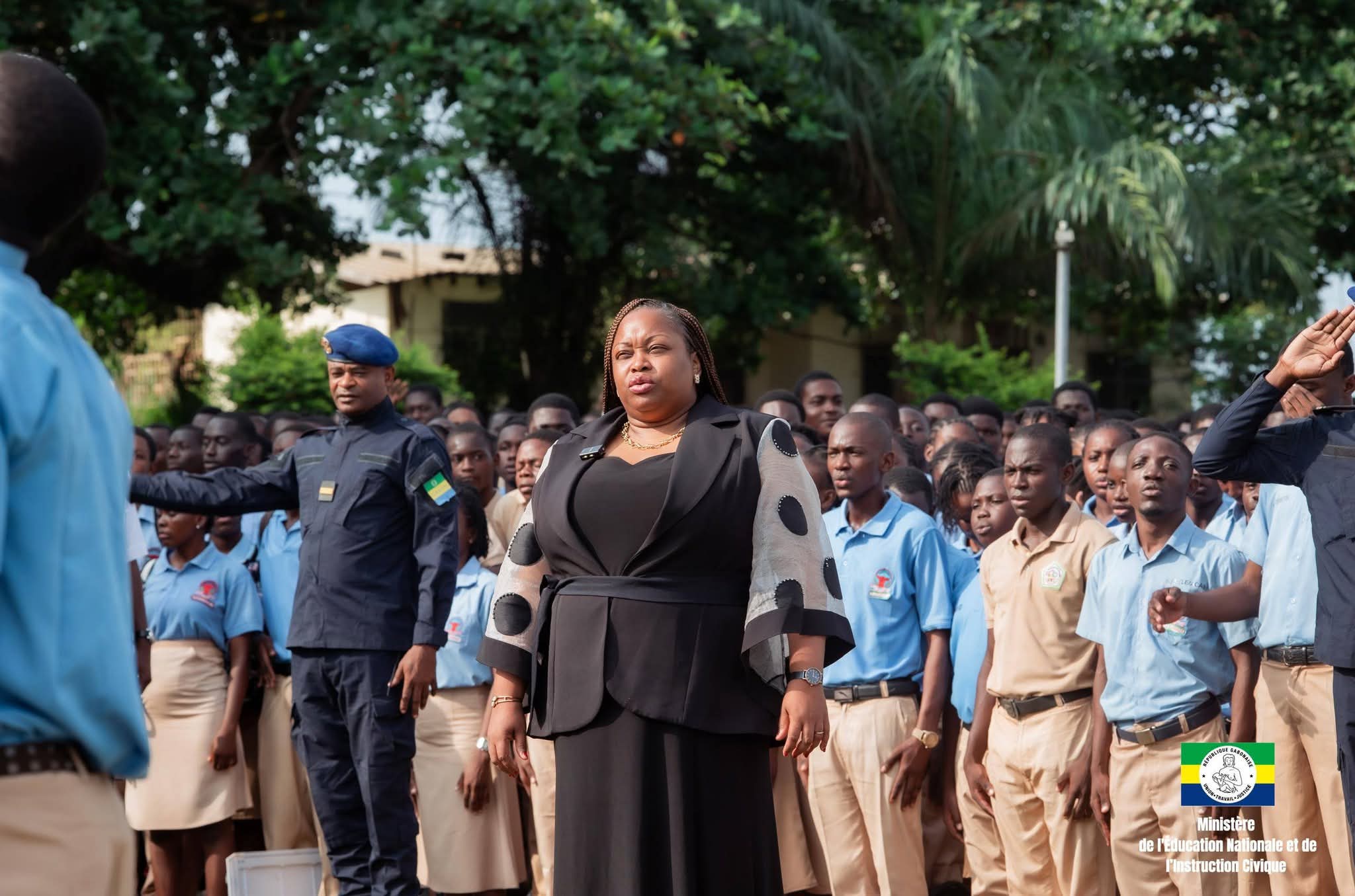 Cérémonie de levée des couleurs au Lycée Technique Omar Bongo : un signal fort pour la reprise scolaire