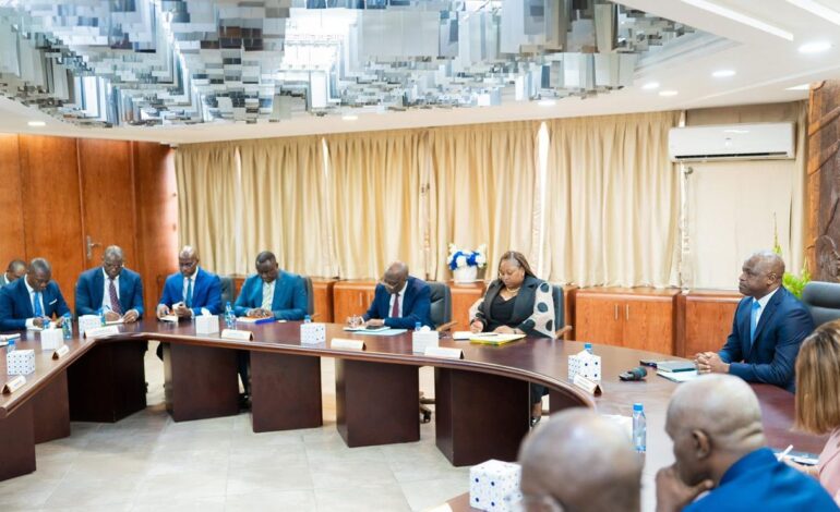 Éducation Nationale : Le Gouvernement relance les négociations avec « SOS ÉDUCATION »