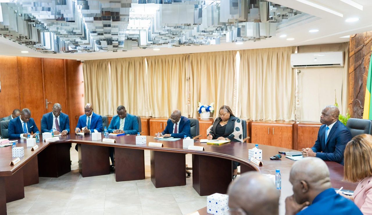 Éducation Nationale : Le Gouvernement relance les négociations avec « SOS ÉDUCATION »