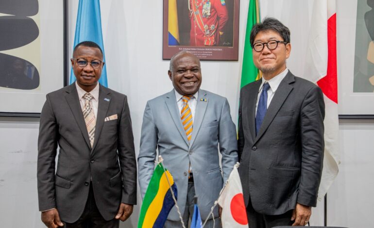Eau, hygiène et dignité à l’école : Le Japon et l’UNESCO unissent leurs forces au Gabon