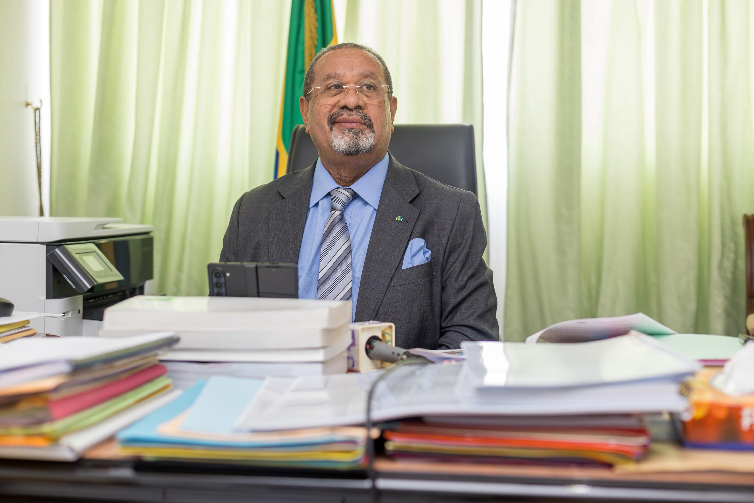 Gabon: Guy Bertrand MAPANGOU participe à une réunion de l’UCESA