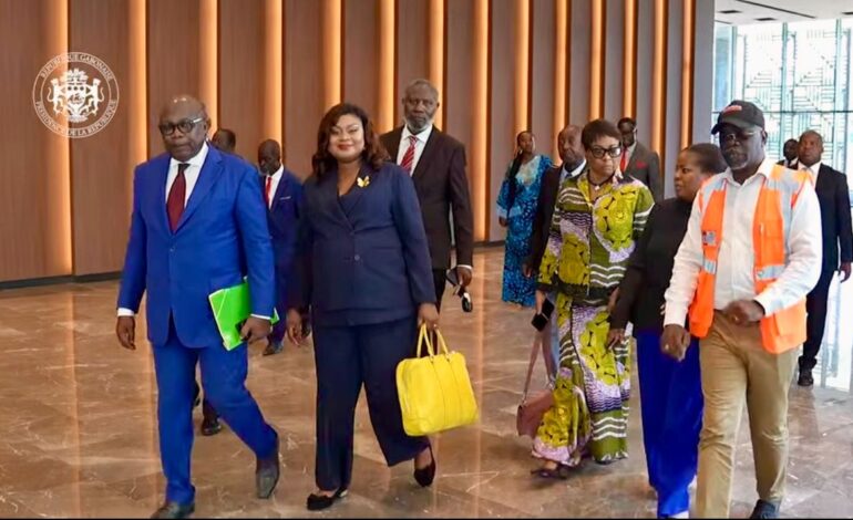 Société: Visite symbolique de leaders politiques sur deux sites stratégiques