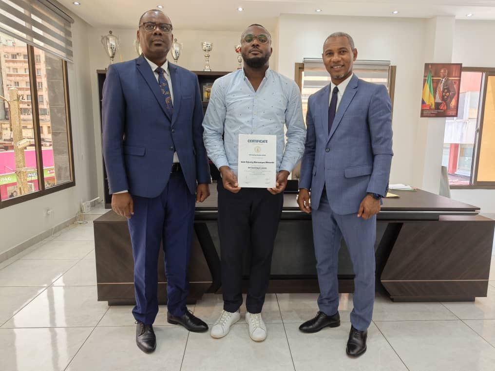 HANDBALL : Louis Djasmy Mavoungou Reçoit les félicitations de Paul Ulrich Kessany