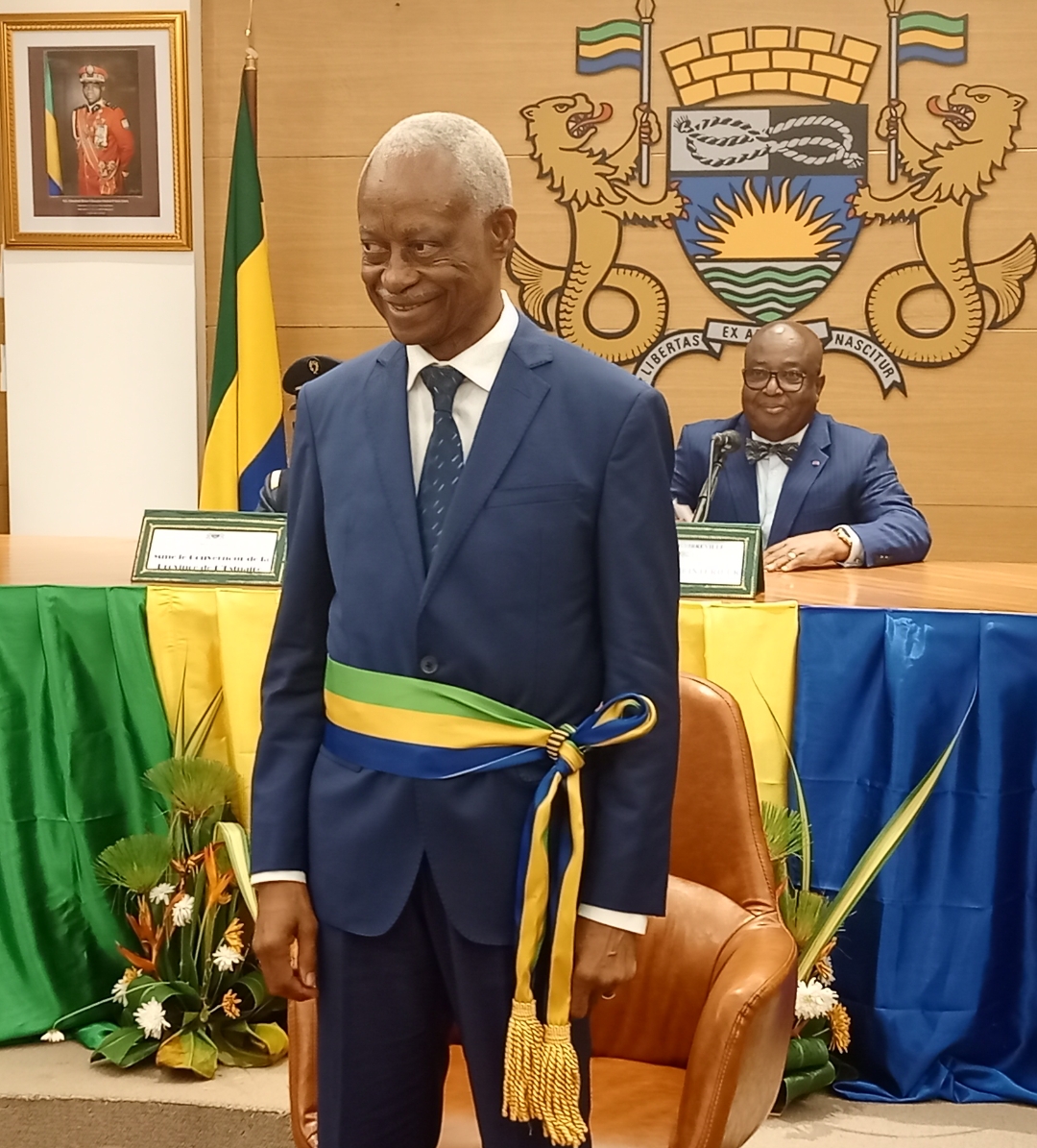 Mairie de Libreville : Eugène Mba investi, cap sur l’action et la cohésion municipale