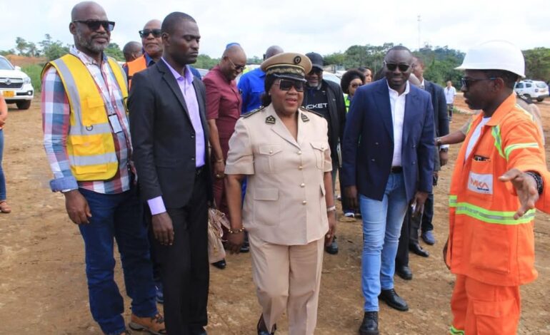 Gestion des déchets à Nkoltang : Le Gouverneur rassure les populations sur le futur centre d’enfouissement
