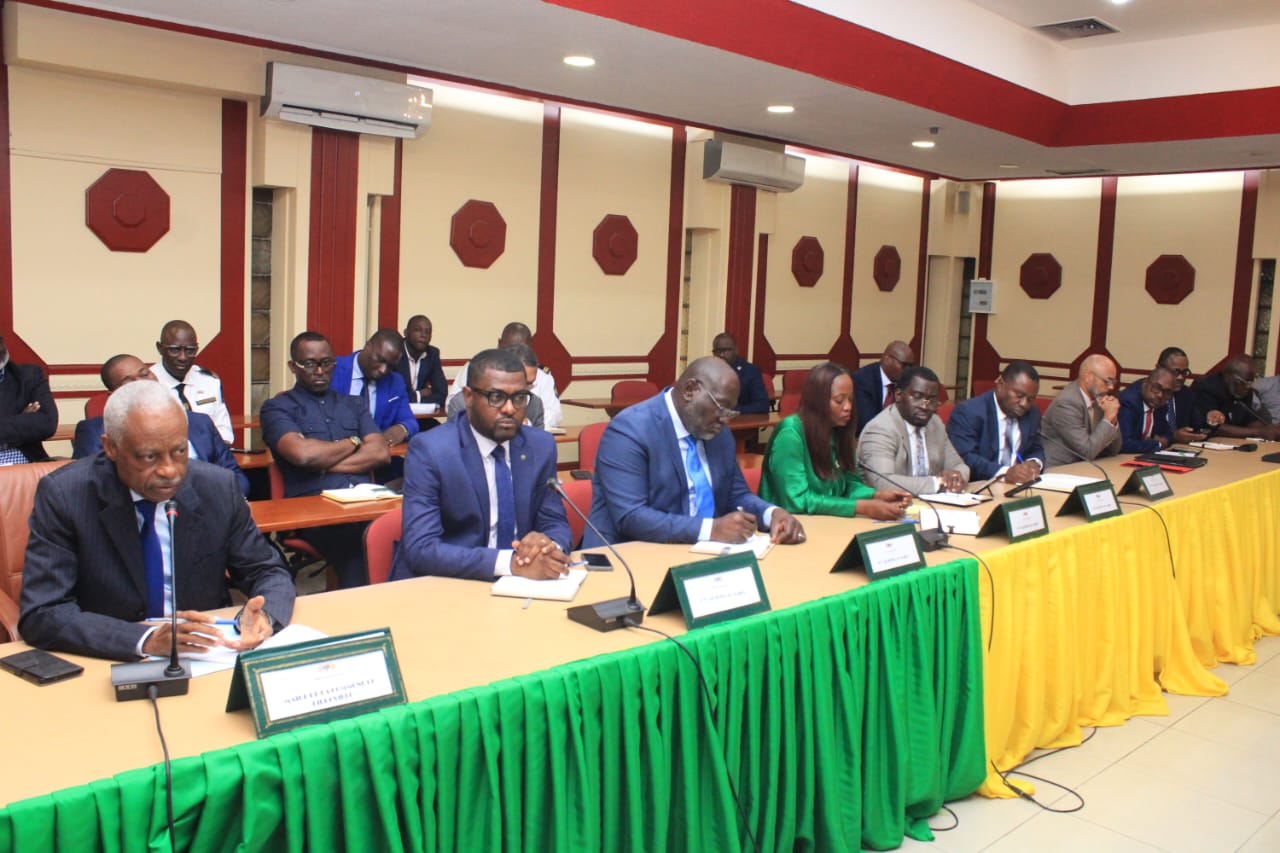 Libreville serre la vis contre les nuisances sonores