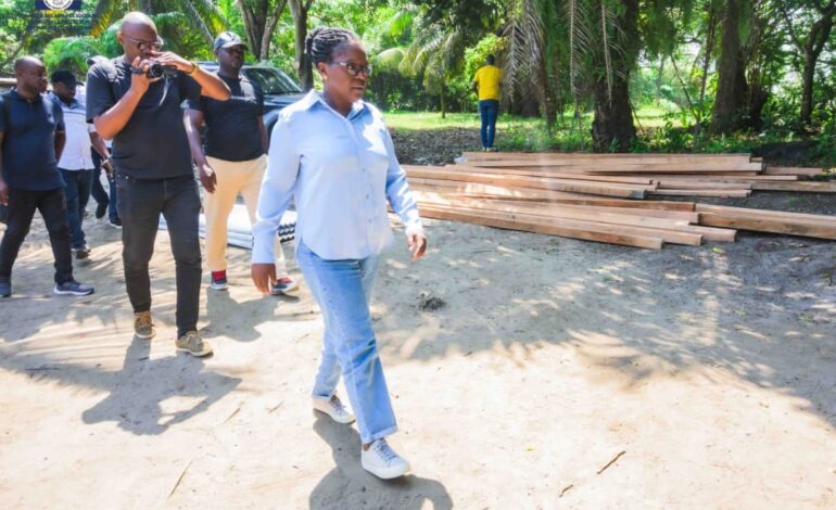 Cap Santa Clara : La Ministre des Affaires sociales redonne espoir à une femme vulnérable