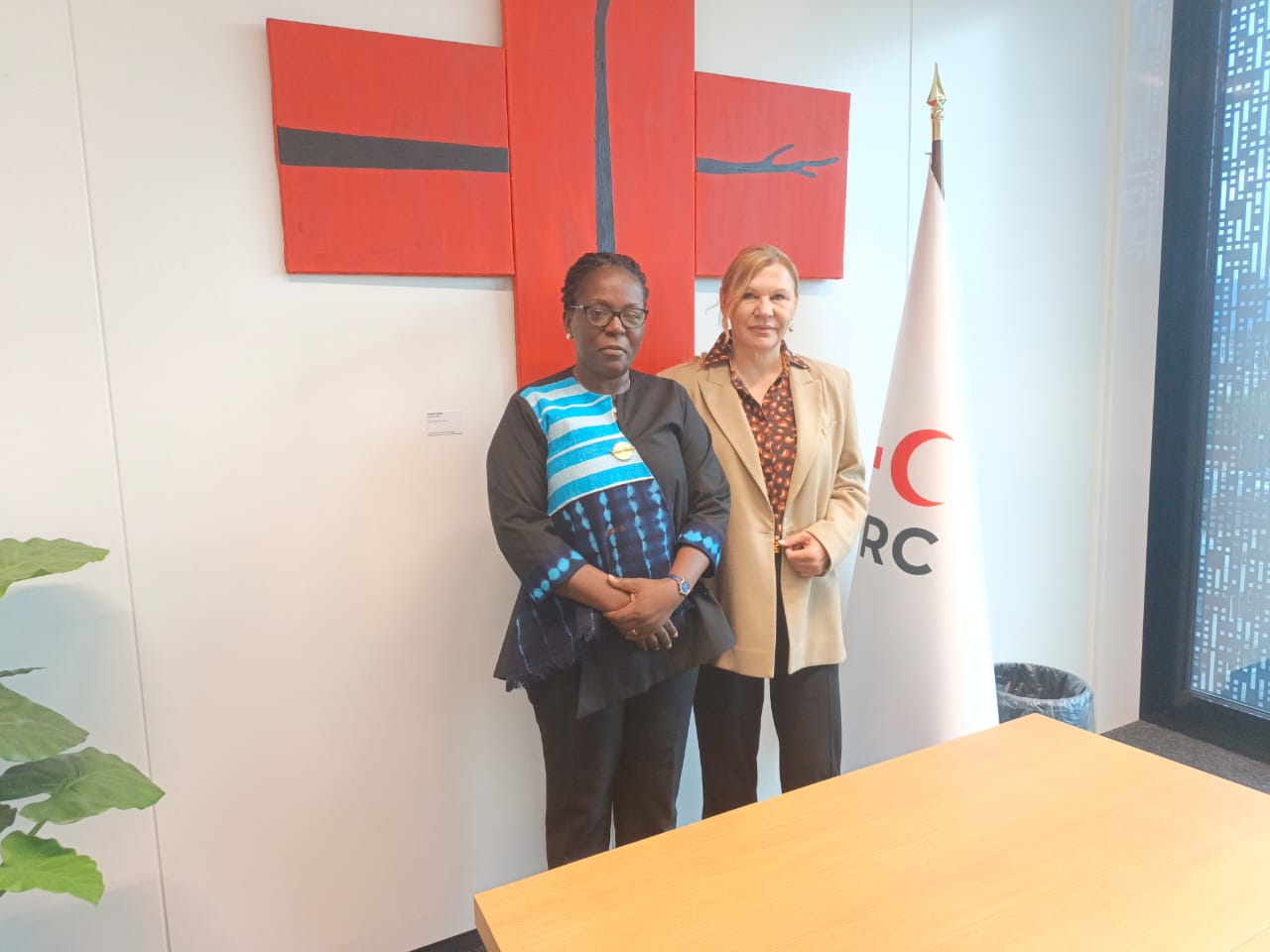 Coopération Humanitaire : Le Gabon et la Croix-Rouge internationale renforcent leur partenariat à Genève