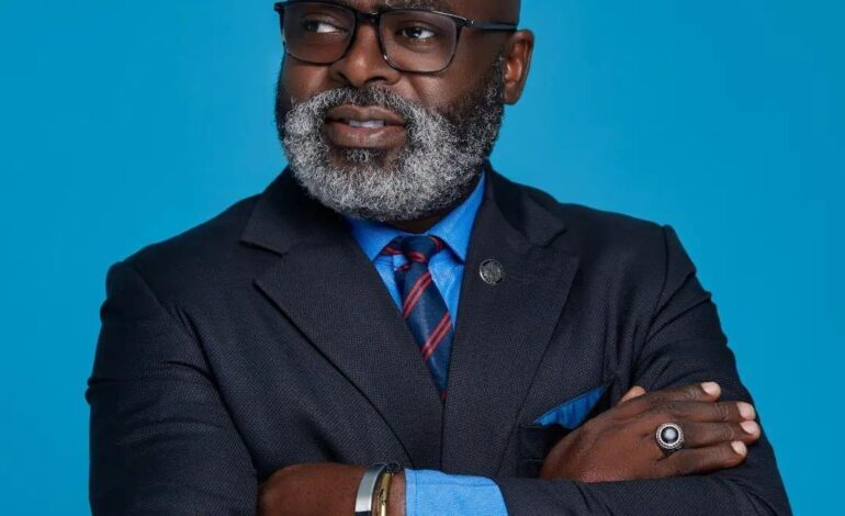 Ernan NDOUOGHO, « The Maggik Elkana » : un maître de la production audiovisuelle récompensé