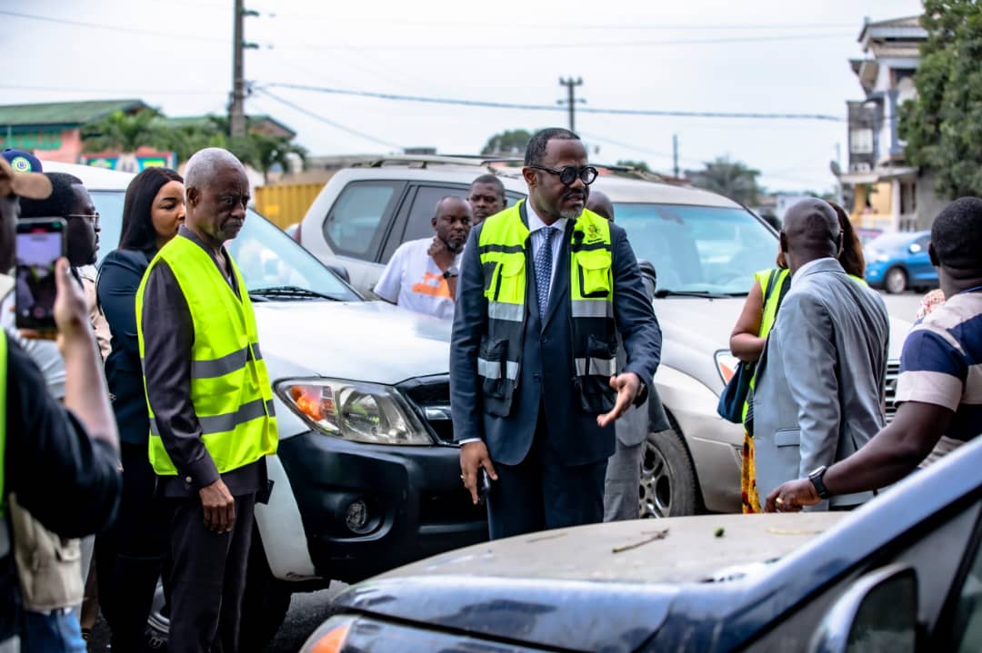 Eugène M&rsquo;BA lance le grand nettoyage de Libreville