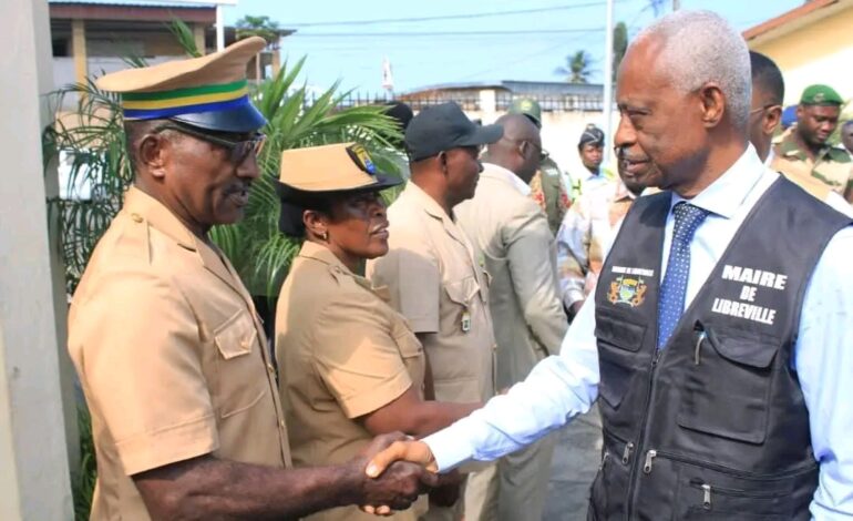 Libreville : Eugène MBA descend sur le terrain et met le cap sur les urgences du 1er Arrondissement