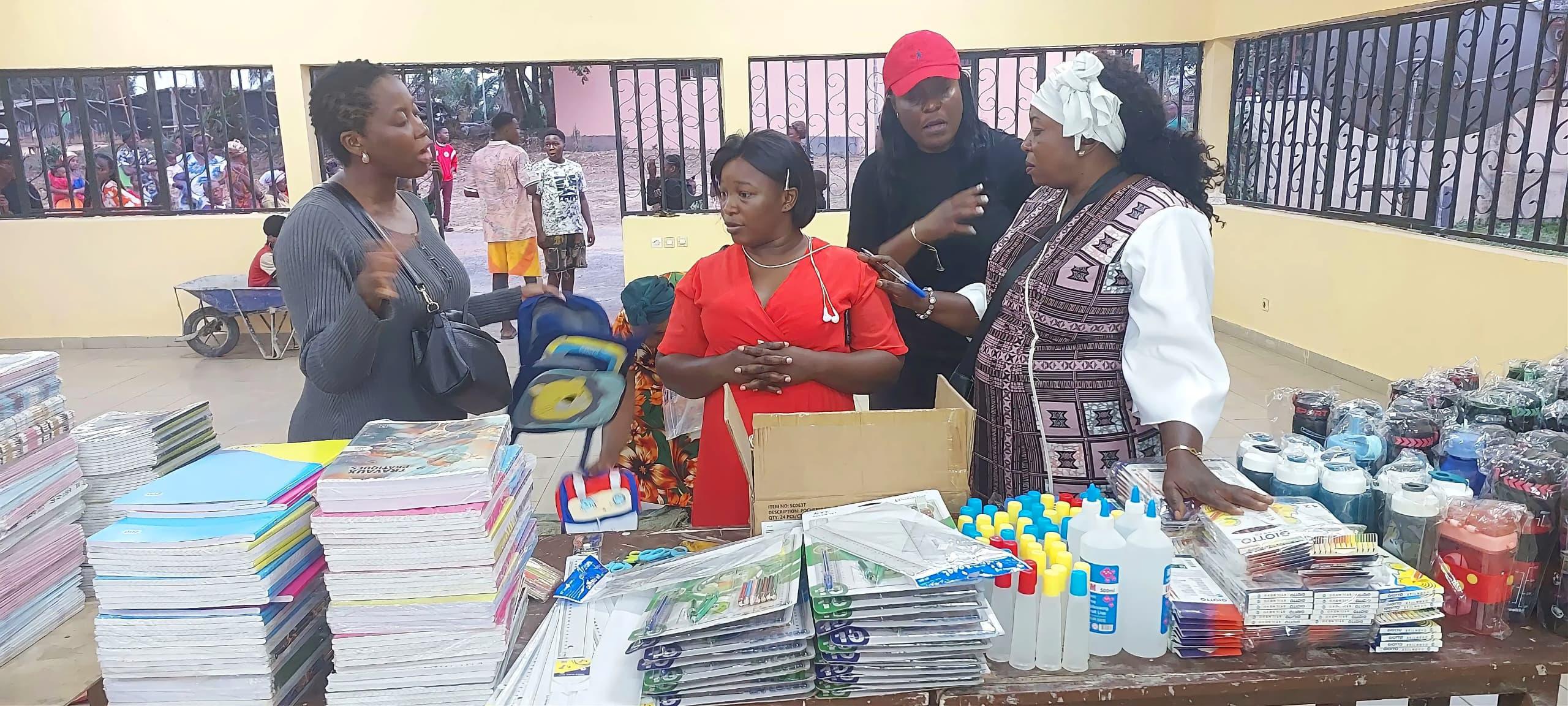 Eyouga-Ondili : Miène Rite Simba s’engage pour l’éducation des enfants du village