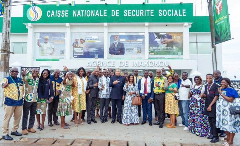 Makokou : Oligui Nguema inaugure les nouveaux locaux de la CNSS et son centre médico-social