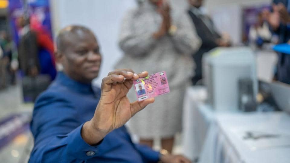 Permis de conduire digitalisé au Gabon : Une suspension technique qui révèle des faiblesses logistiques