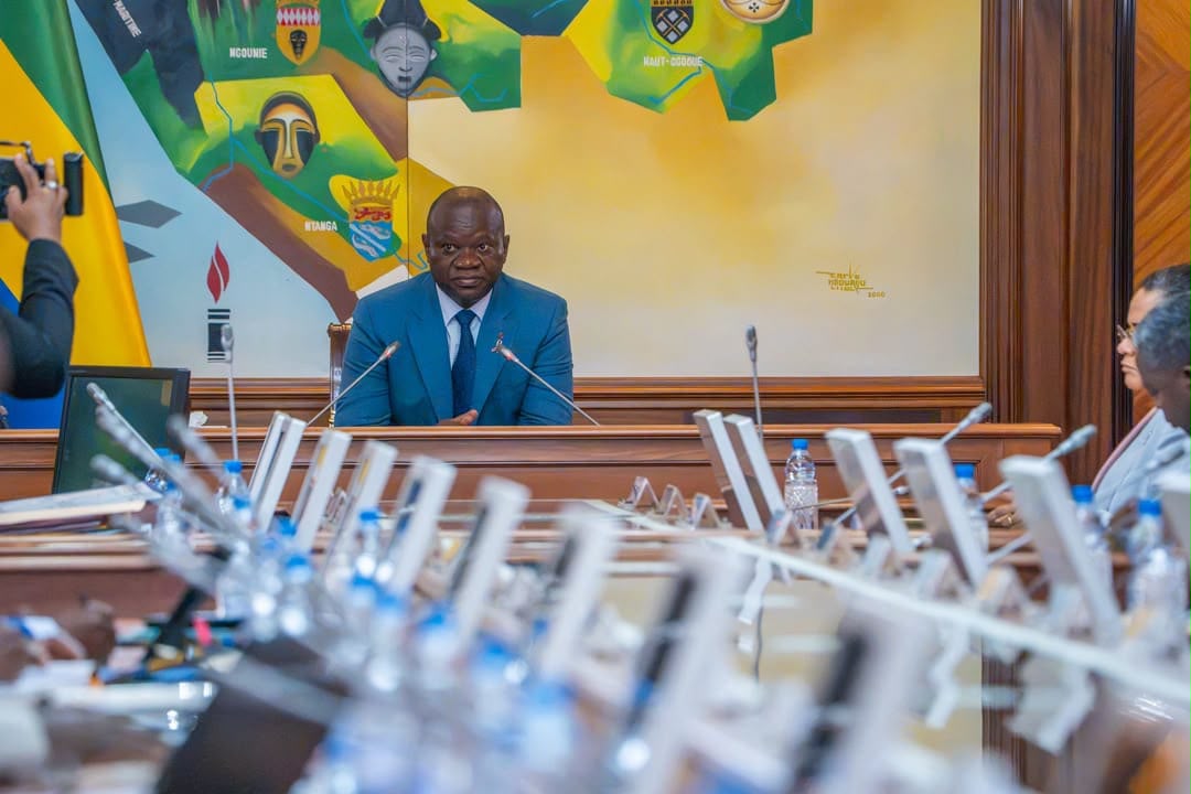 Crise du carburant : Oligui Nguema hausse le ton et exige une nouvelle raffinerie